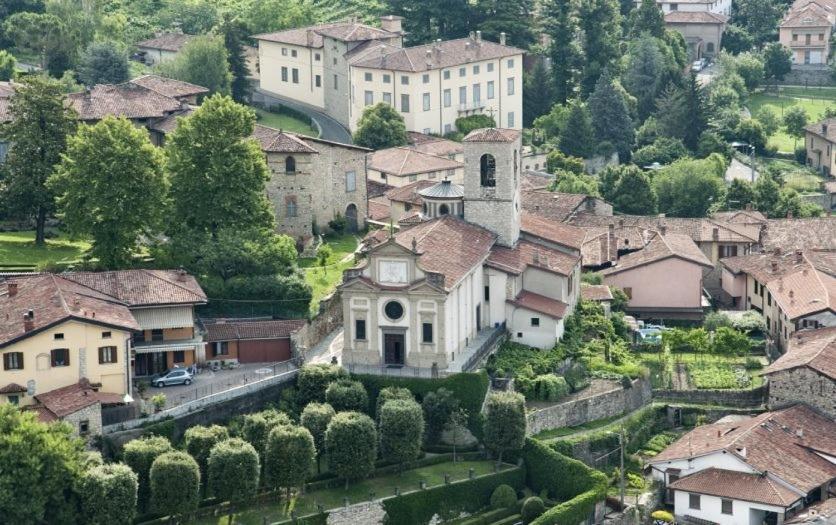 Il Piazzolo, Un Angolo Di Storia Carobbio degli Angeli Camera foto